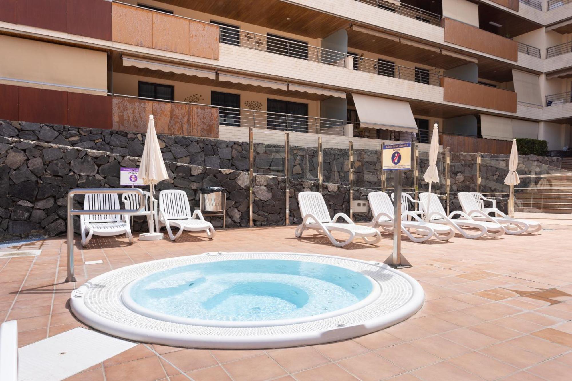 Balcon De Los Gigantes With Pool View Puerto de Santiago  Exterior photo